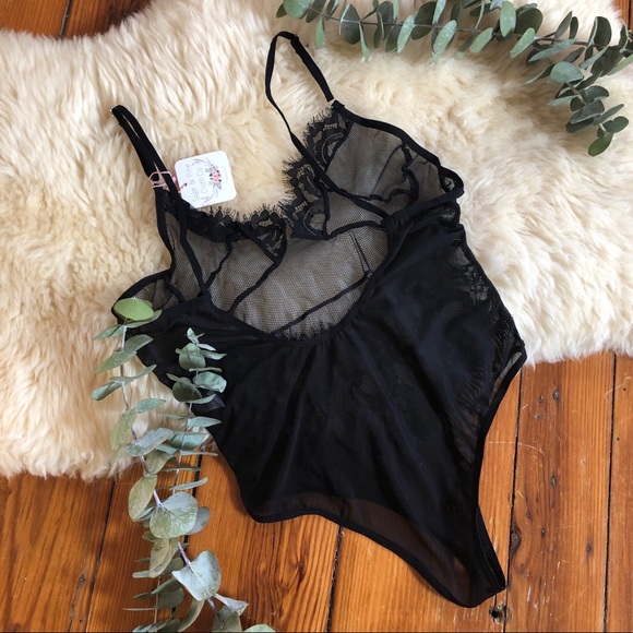 NWT💕Black Eyelash Boho Lace Lingerie Bodysuit - Picture 4 of 9